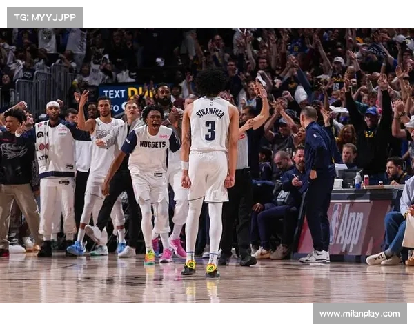 加拿大男篮集结备战大赛,巴雷特、穆雷、亚历山大领衔训练阵容 加拿大男篮集结备战大赛,巴雷特、穆雷、亚历山大领衔训练阵容